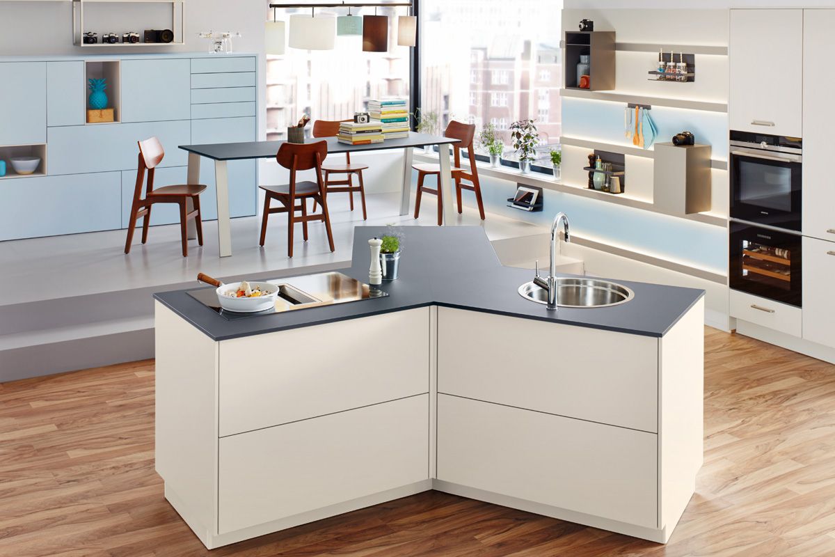 Ballerina Küchen moderne Y-Küche matt Weiß mit Hochschrank