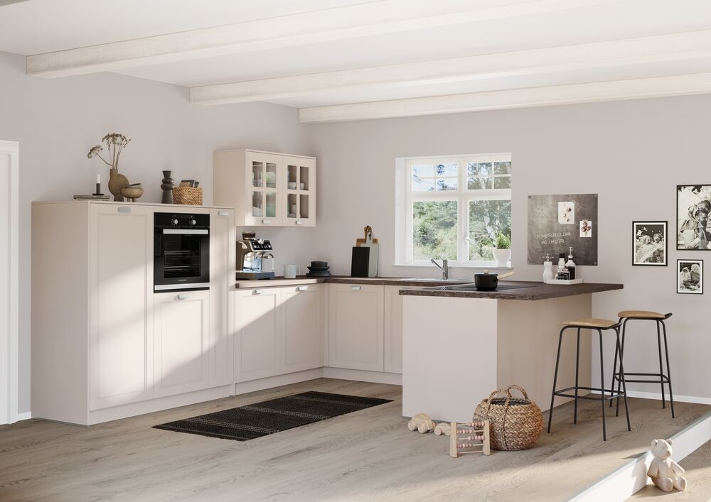 Häcker moderne Landhausküche in U-Form mit Tresen